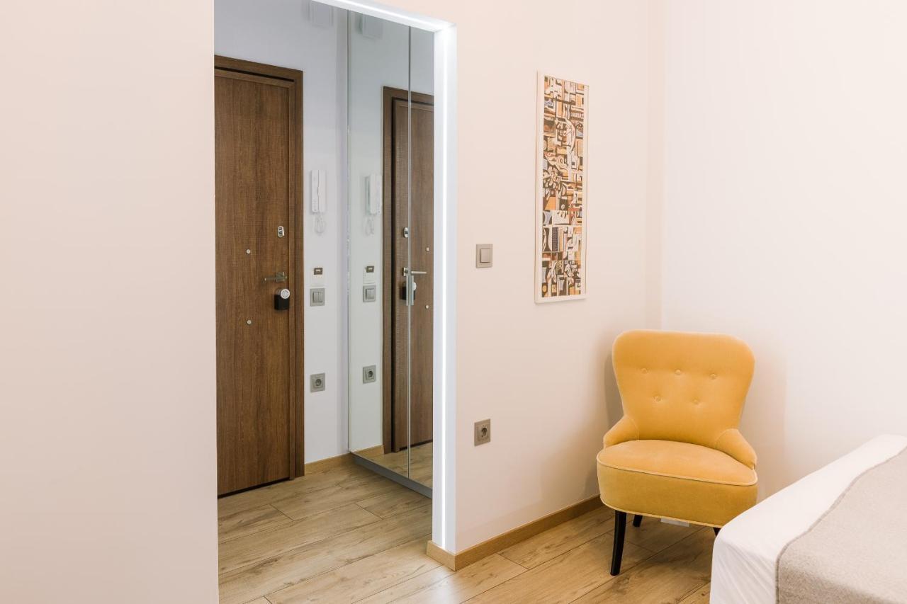 Minimal Apartment On The Shadow Of The Acropolis Афіни Екстер'єр фото