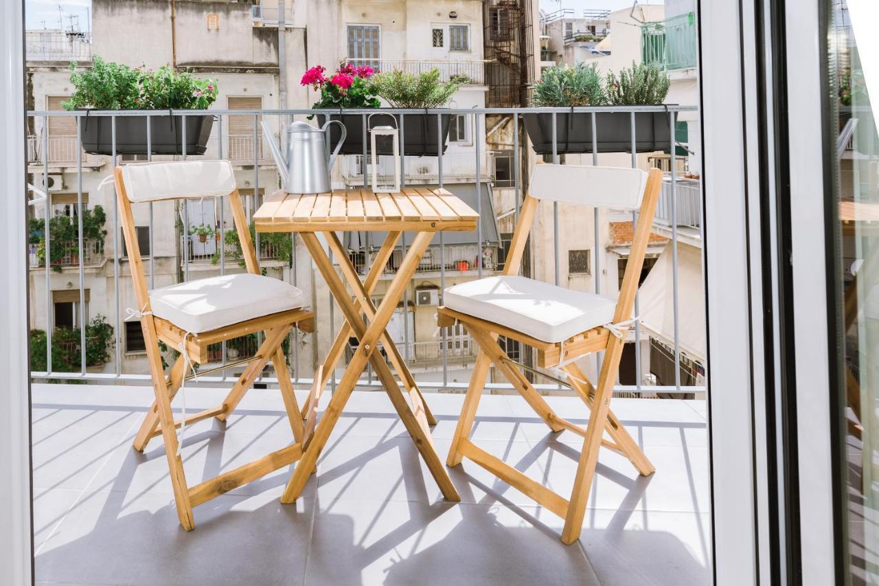 Minimal Apartment On The Shadow Of The Acropolis Афіни Екстер'єр фото